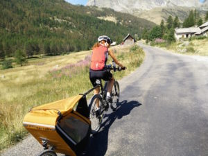 Mit dem Baby beim Biken